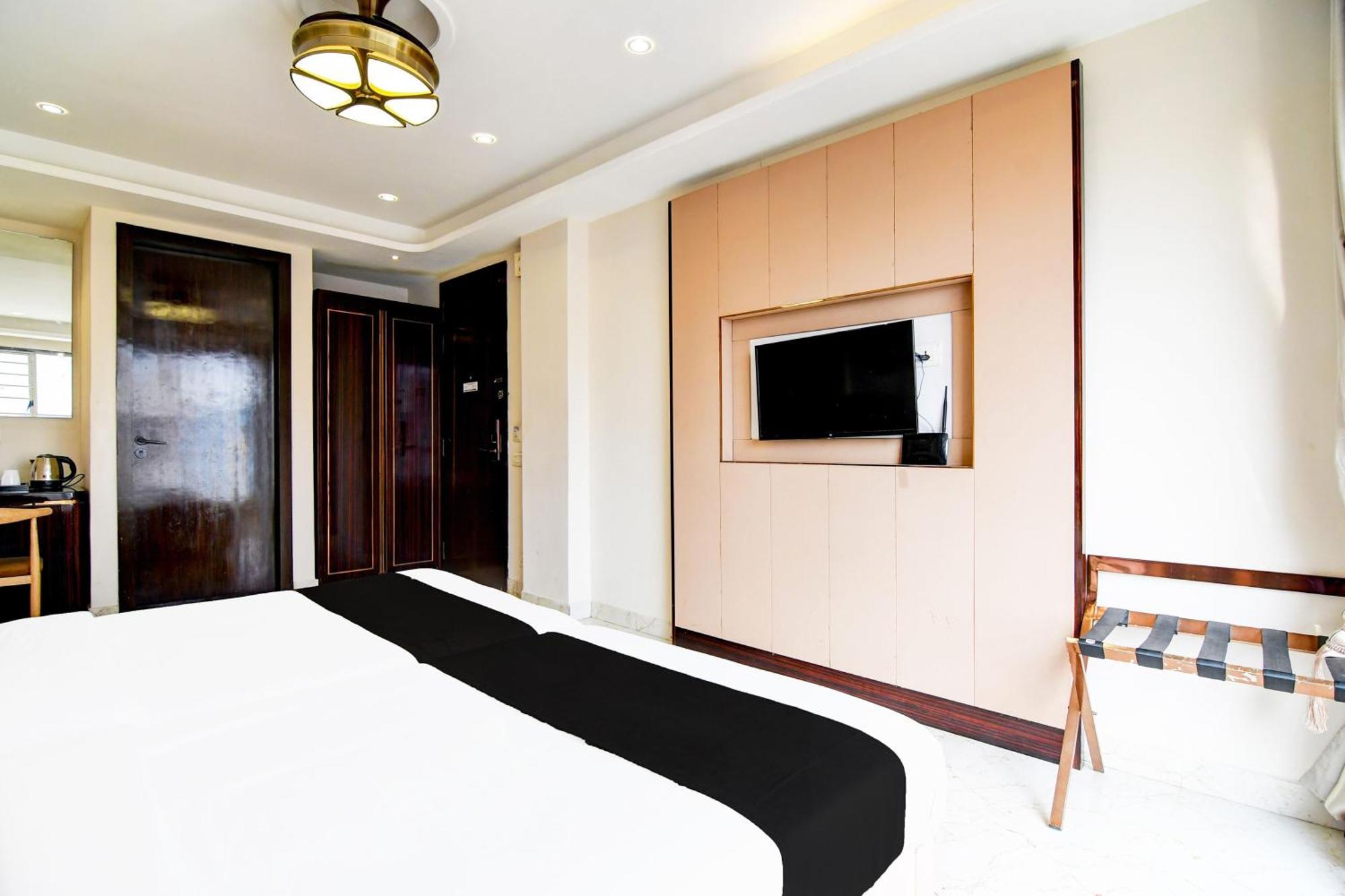 כלכותה Super Townhouse New Town Formerly Krish Residency מראה חיצוני תמונה