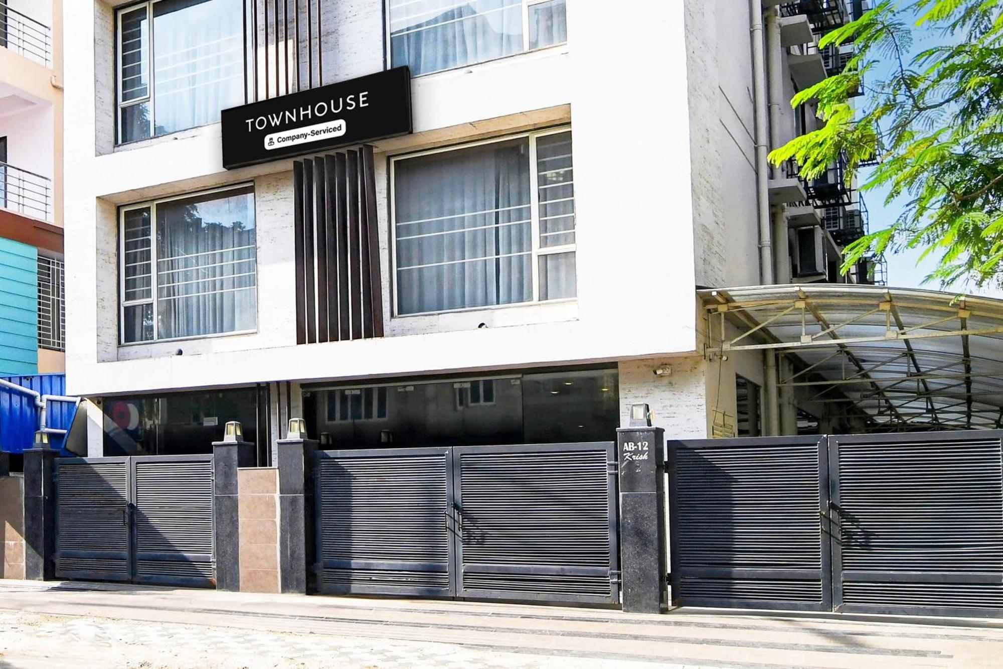 כלכותה Super Townhouse New Town Formerly Krish Residency מראה חיצוני תמונה