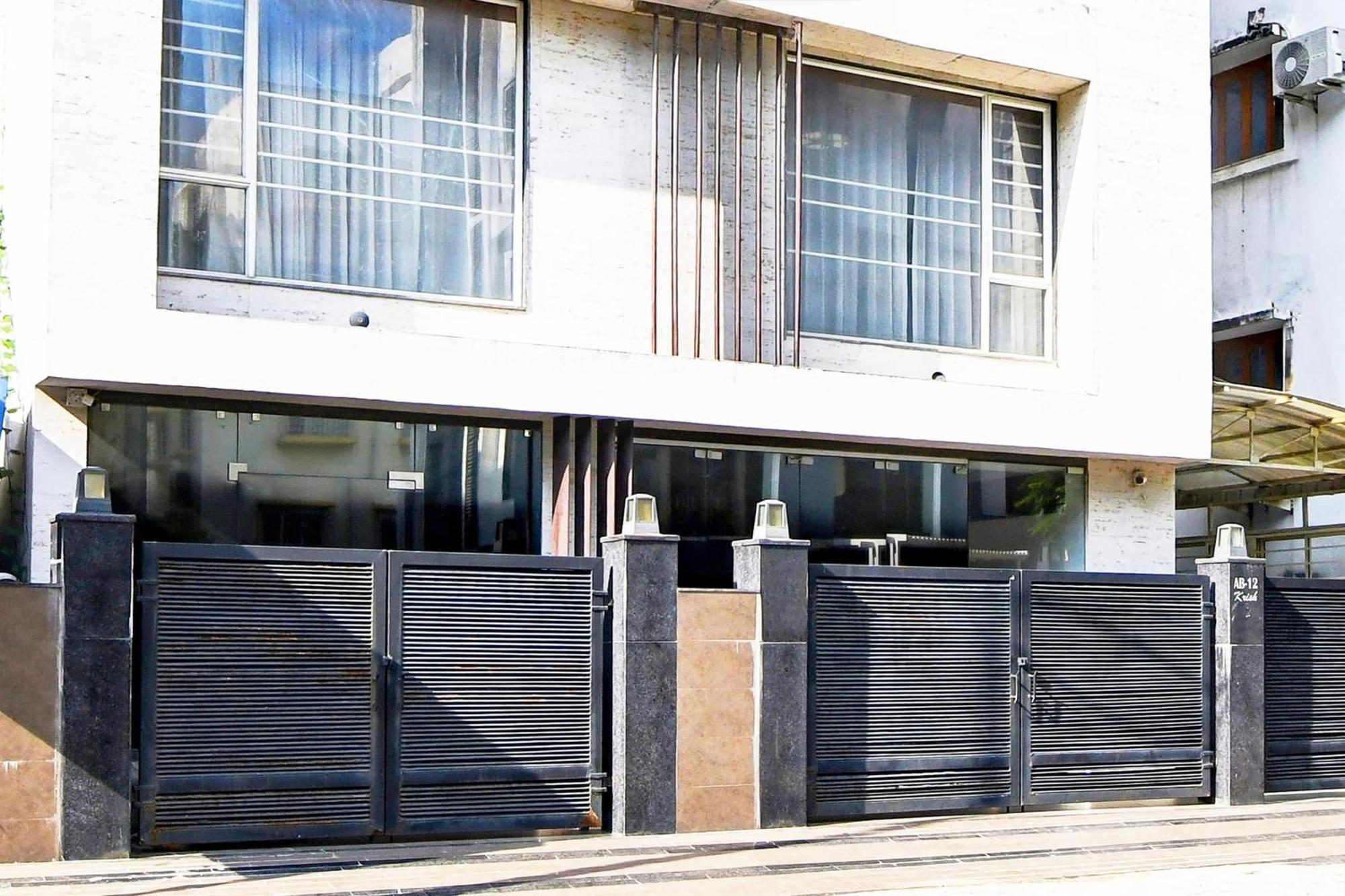 כלכותה Super Townhouse New Town Formerly Krish Residency מראה חיצוני תמונה
